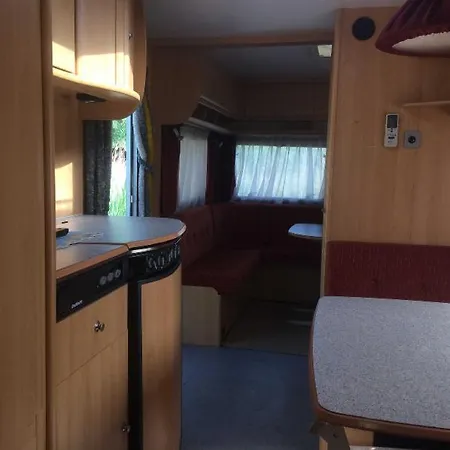 Кемпинг Uroczy Z Tarasem *